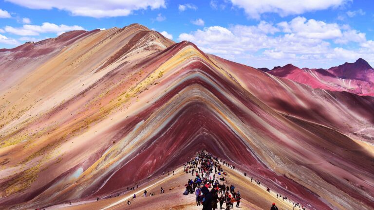 Esenciales para Trekking: Qué Empacar para los Andes